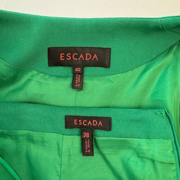 Escada Green 2-Piece Skirt Suit Blazer Wool Blend Green | Size 38 & 40 (US 8-10) - Picture 13 of 16
